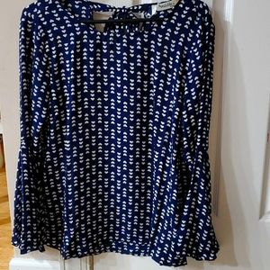 Navy Blue Shirt with flowy sleeve
